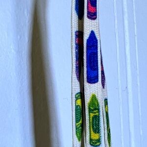 Vintage Crayon design, 80s shoelaces.